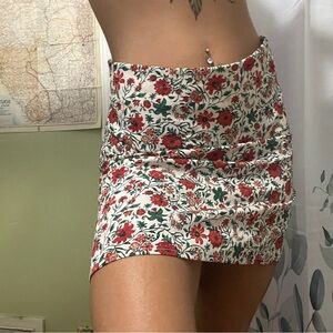 White and Red Ruched Mini Pencil Skirt for Casual Wear